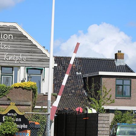 Bed and Breakfast 'T Lytse Knipke Lemmer Exterior foto